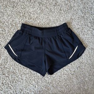 lululemon low rise hotty hot shorts